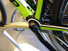 CANNONDALE 2015 SYNAPSE HI-MOD RED DISC GRN COLOR HEADTUBE BB BOTTOM BRACET BB30A（キャノンデール 2015年モデル シナプス ハイモッド レッド ディスク グリーン カラー  ボトムブラケット)