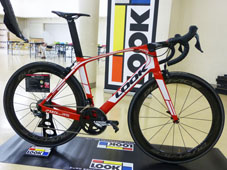 LOOK 2018 ROADBIKE 795 LIGHT RS FRAME SET RED GLOSSY COLOR（ルック 2018年 モデル ロードバイク ライト アールエスフレームセット レッドグロッシー カラー 実車）