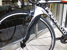 PINARELLO 2014 ROADBIKE MARVEL 30.12 THINK2 T2 SHIMANO ULTEGRA SPECIAL VERSION 11s 810 BLACK WHITE RED COLOR ONDA 2V FRONT FORK（ピナレロ 2014年モデル ロードバイク マーベル シマノ アルテグラ スペシャル仕様車 11スピード 完成車 ブラック ホワイト レッド カラー オンダ フロント フォーク)