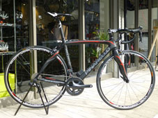 PINARELLO 2013 ROADBIKE FP QUATTRO ULTEGRA Di2 712 CARBON RED COLOR（ピナレロ 2013年モデル ロードバイク エフピー クアトロ 電動 アルテグラ 完成車 カーボン レッド カラー）