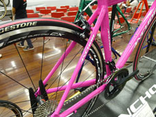 ANCHOR 2015 ROADBIKE RA6 EQUIPE PG VIVID PINK COLOR SEATSTAY（アンカー 2015年モデル ロードバイク エキップ ビビッド ピンクカラー シートステイ）