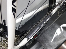 ANCHOR 2015 ROADBIKE RFA3 EX WHITE & BLACK COLOR CHAINSTAY（アンカー 2015年モデル ロードバイク イーエックス ホワイト アンド ブラック カラー チェーンステイ）