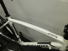 ANCHOR 2015 ROADBIKE RFA3 EX WHITE & BLACK COLOR TOPTUBE（アンカー 2015年モデル ロードバイク イーエックス ホワイト アンド ブラック カラー トップチューブ）