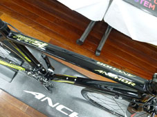 ANCHOR 2015 ROADBIKE RFA5 EX BLACK & YELLOW COLOR TOPTUBE（アンカー 2015年モデル ロードバイク イーエックス ブラック アンド イエロー カラー トップ チューブ）