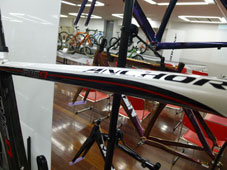 ANCHOR 2015 ROADBIKE RIS9 FRAME SET GA RACING RED COLOR TOPTUBE SIDE（アンカー 2015年モデル ロードバイク フレームセット レーシングレッド カラー トップチューブ）