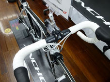 ANCHOR 2015 ROADBIKE RL8 EQUIPE RACING WHITE COLOR NITTO HANDLE STEM（アンカー 2015年モデル ロードバイク エキップ レーシングホワイト カラー 日東　ハンドル ステム）