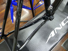 ANCHOR 2015 ROADBIKE RS8 FRAME SET RACING BLACK COLOR CHINSTAY（アンカー 2015年モデル ロードバイク フレームセット レーシングブラック  カラー チェーンステイ）