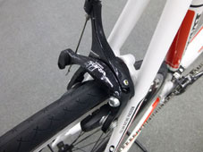 BASSO 2015 ROADBIKE IMORA 3500 SHIMANO SORA 9speed WHITE BRAKE（バッソ  2015年モデル ロードバイク イモラ シマノ ソラ ホワイト ブレーキ） 