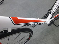 BASSO 2015 ROADBIKE IMORA 3500 SHIMANO SORA 9speed WHITE DOWNTUBE（バッソ  2015年モデル ロードバイク イモラ シマノ ソラ ホワイト ダウンチューブ） 