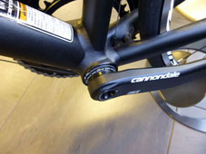 CANNONDALE 2015 CAAD10 3 ULTEGRA 11SPEED BLA COLOR BB BOTTOM BRACKET（キャノンデール 2015年モデル キャドテン スリー シマノ アルテグラ 11スピード ブラック カラー ボトムブラケット)