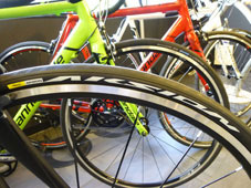 CANNONDALE 2015 CAAD10 3 ULTEGRA 11SPEED BLA COLOR WHEEL TIRE（キャノンデール 2015年モデル キャドテン スリー シマノ アルテグラ 11スピード ブラック カラー ホイール タイヤ)