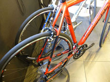 CANNONDALE 2015 CAAD8 SHIMANO SORA 9 SPEED RED COLOR SEATSTAY（キャノンデール 2015年モデル キャドエイト セブン シマノ ソラ レッド カラー シートステイ）