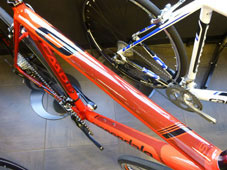 CANNONDALE 2015 CAAD8 SHIMANO SORA 9 SPEED RED COLOR TOPTUBE（キャノンデール 2015年モデル キャドエイト セブン シマノ ソラ レッド カラー トップチューブ）