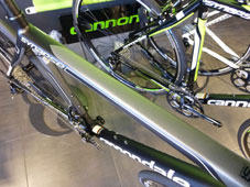 CANNONDALE 2015 ROADBIKE SYNAPSE SHIMANO 105 11 SPEED DISC BBQ COLOR TOPTUBE（キャノンデール 2015年モデル ロードバイク シナプス シマノ ディスク ブラック カラー トップチューブ）