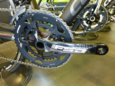 CANNONDALE 2015 SYNAPSE CARBON 6 SHIMANO 105 11SPEED BQR COLOR CRANK SET（キャノンデール 2015年モデル シナプス カーボン シックス シマノ 11スピード ブラック カラー クランク セット)