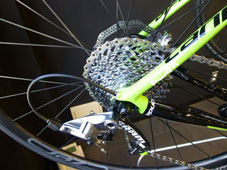 CANNONDALE 2015 SYNAPSE HI-MOD RED DISC GRN COLOR CASETTE SPROCKET REAR DERAILLEUR（キャノンデール 2015年モデル シナプス ハイモッド レッド ディスク グリーン カラー カセット スプロケット リアディレーラー)