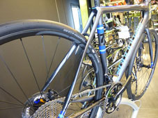 CANNONDALE 2015 SYNAPSE HI-MOD ULTEGRA DISC MAG COLOR　SEATSTAY（キャノンデール 2015年モデル シナプス ハイモッド アルテグラ ディスク マグネシウム カラー シートステイ)
