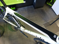 CANNONDALE 2015 ROADBIKE SYNAPSE SHIMANO SORA 9 SPEED WHT COLORTOPTUBE（キャノンデール 2015年モデル ロードバイク シナプス シマノ ソラ ホワイト カラー トップチューブ）