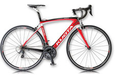 KUOTA 2015 ROADBIKE KIRAL SHIMANO 105 11s WHITE RED COLOR（クオータ 2015年モデル ロードバイク キラル シマノ 11スピード 完成車 ホワイトレッド カラー）