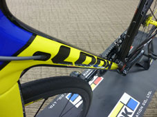 LOOK 2015 ROADBIKE 675 LIGHT PROTEAM DOWNTUBE（ルック 2015年 モデル ロードバイク ライト プロチーム ダウンチューブ）  