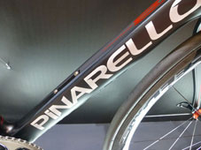 PINARELLO 2015 ROADBIKE DOGMA F8 950 NAKED RED COLOR DOWNTUBE（ピナレロ 2015年モデル エフエイティー ネイキッドレッド カラー ダウンチューブ)