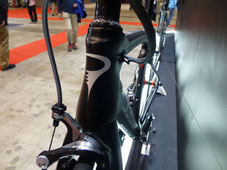 PINARELLO 2016 ROADBIKE DOGMA F8 950 NAKED RED COLOR HEAD TUBE（ピナレロ 2016年モデル エフエイティー ネイキッドレッド カラー ヘッドチューブ)