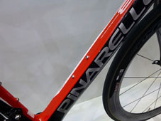 PINARELLO 2015 ROADBIKE DOGMA F8 952 CARBON RED COLOR DOWNTUBE（ピナレロ ロードバイク 2015年モデル エフエイティー カ―ボンレッド カラー ダウンチューブ)