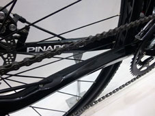 PINARELLO 2015 ROADBIKE MERCURIO DISC SORA 9s 943 NAKED COLOR CHAINSTAY（ピナレロ ロードバイク 2015年モデル メルキュリオ マーキュリオ ネイキッド カラー チェーンステイ)