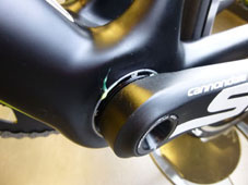 CANNONDALE 2017 SYNAPSE CARBON SHIMANO ULTEGRA Di2 6870 BLACK COLOR BB BOTTOM BRACKET（キャノンデール 2017年モデル シナプス カーボン シマノ 電動 アルテグラブラック カラー  ボトムブラケット)