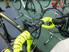 PINARELLO 2016 ROADBIKE GANRS CAMPAGNOLO CHORUS 11s 246 BLACK YELLOW COLOR HANDLE STEM（ピナレロ 2016年モデル ロードバイク ガン アールエス カンパニョーロ コーラス 11スピード 完成車 ブラックイエロー カラー）