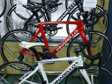 PINARELLO 2016 ROADBIKE GAN SHIMANO 105 11s 279 RED COLOR（ピナレロ 2016年モデル ロードバイク ガン シマノ 11スピード 完成車 レッド カラー）