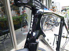 LOOK 2017 ROADBIKE 675 LIGHT UD SHIMANO ULTEGRA 6800 11speed PROTEAM COLOR COMPLETED HEADTUBE（ルック 2017年モデル 675 ライト ロードバイク シマノ アルテグラ 完成車 プロチーム カラー）