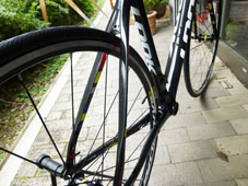 LOOK 2017 ROADBIKE 675 LIGHT UD SHIMANO ULTEGRA 6800 11speed PROTEAM COLOR COMPLETED CHAINSTAY（ルック 2017年モデル 675 ライト ロードバイク シマノ アルテグラ 完成車 プロチーム カラー）