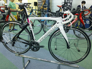 PINARELLO 2017 ROADBIKE GAN S SHIMANO ULTEGRA 11s 082 WHITE CARBON PINK  COLOR（ピナレロ 2017年モデル ロードバイク ガンエス シマノ アルテグラ 11スピード 完成車 ホワイトカーボンピンク カラー）