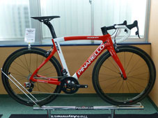 PINARELLO 2017 ROADBIKE DOGMA F8 FRAME SET 681 RED COLOR（ピナレロ 2017年モデル ロードバイク ドグマ エフエイティー フレームセット レッド カラー）