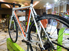 CANNONDALE 2018 CAAD OPTIMO TIAGRA RED Cashmere w/ Jet Black and Race Red COLOR SEATSTAY（キャノンデール 2018年モデル キャド オプティモ ティアグラ レッド カラー)