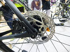 CANNONDALE 2018 ROADBIKE SYNAPSE CARBON DISC 105 BBQ COLOR REAR BRAKE（キャノンデール 2018年 ロードバイク シナプス カーボン ディスク ブラック カラー）