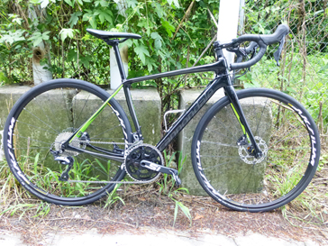 CANNONDALE 2018 ROADBIKE SYNAPSE CARBON DISC ULTEGRA AGR JET BLACK COLOR（キャノンデール 2018年 ロードバイク シナプス カーボン アルテグラ ジェット ブラック アンスラサイト カラー 実車）