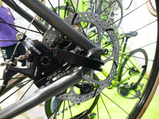 CANNONDALE 2018 ROADBIKE SYNAPSE DISC 105 SE ANT ANTHRACITE COLOR REAR BRAKE（キャノンデール 2018年 ロードバイク シナプス ディスク スペシャルエディション アンスラサイト カラー）