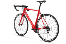 CERVELO 2018 ROADBIKE R2 Shimano 105 RED COLOR（サーベロ 2018年モデル ロードバイク アールツー シマノ 完成車 レッド カラー 左後）