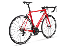 CERVELO 2018 ROADBIKE R2 Shimano 105 RED COLOR（サーベロ 2018年モデル ロードバイク アールツー シマノ 完成車 レッド カラー 右後）