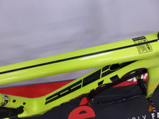 CERVELO 2018 ROADBIKE R3 Shimano R8070 ULTEGRA DISC Di2 FLUORO YELLOW COLOR TOPTUBE（サーベロ 2018年モデル ロードバイク アールスリー シマノ 電動 アルテグラ ディスク 完成車 フルオロイエロー カラー）