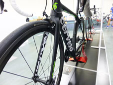 CERVELO 2018 ROADBIKE R5 R8000 ULTEGRA BLACK GREEN COLOR FRONT FORK（サーベロ 2018年モデル ロードバイク アールファイブ シマノ アルテグラ 完成車 ブラック グリーン カラー）