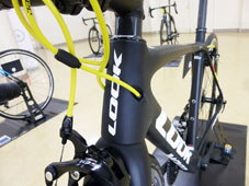 LOOK 2018 ROADBIKE 785 HUEZ SHIMANO ULTEGRA PROTEAM MATTE COLOR HEADTUBE（ルック 2018年モデル ヒュエズ シマノ アルテグラ 完成車 ロードバイク プロチームマット カラー）