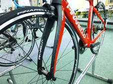 PINARELLO 2018 ROADBIKE GAN S SHIMANO ULTEGRA 11s 179 RED CARBON COLOR（ピナレロ 2018年モデル ロードバイク ガンエス シマノ アルテグラ 11スピード 完成車 レッドカーボン カラー フォーク）