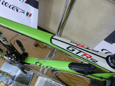 WILIER TRIESTINA 2017 ROADBIKE GTR GRANTURISMO R SL FRAME SET ACID GREEN COLOR TOPTUBE（ウィリエール トリエスティーナ  2017年モデル ロードバイク グランツーリズモ アール エスエル フレームセット アシッドグリーン カラー）