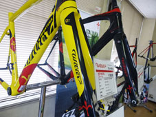 WILIER TRIESTINA 2017 ROADBIKE GTR GRANTURISMO R SL FRAME SET YELLOW RED COLOR FRONT FORK（ウィリエール トリエスティーナ  2017年モデル ロードバイク グランツーリズモ アール エスエル フレームセット イエローレッド カラー）
