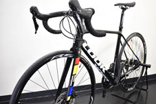 LOOK 2019 ROADBIKE 785 HUEZ DISC SHIMNO 105 COMPLETED PROTEAM BLACK GLOSSY HEADTUBE（ルック 2019年モデル ロードバイク ヒュエズ ディスク シマノ 完成車 プロチームブラックグロッシー