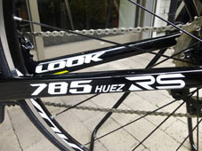 LOOK 2019 ROADBIKE 785 HUEZ RS PF86 SHIMNO ULTEGRA MAVIC AKUSIUM PROTEAM BLACK GLOSSY CHAINSTAY（ルック 2019年モデル ヒュエズ アールエス ロードバイク シマノ アルテグラ マビック アクシウム プロチームブラックグロッシー）