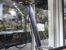 LOOK 2019 ROADBIKE 785 HUEZ RS PF86 SHIMNO ULTEGRA MAVIC AKUSIUM PROTEAM BLACK GLOSSY SEAT POST（ルック 2019年モデル ヒュエズ アールエス ロードバイク シマノ アルテグラ マビック アクシウム プロチームブラックグロッシー）